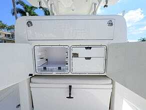 View full size image of 2021 SeaVee 370Z
