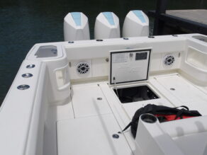 View full size image of 2022 SeaVee 370Z