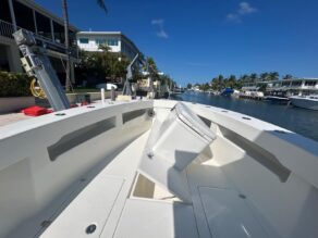 View full size image of 2020 Seavee 340Z
