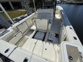View full size image of 2021 SeaVee 370Z