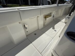 View full size image of 2021 SeaVee 370Z