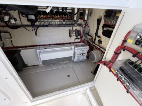 View full size image of 2021 SeaVee 370Z