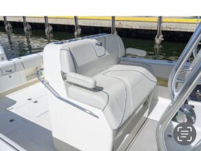 View full size image of 2021 SeaVee 322Z