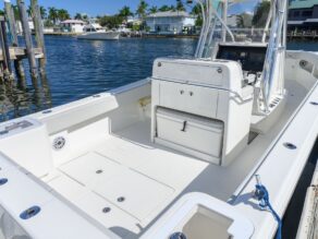 View full size image of 2021 SeaVee 322Z