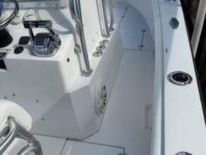 View full size image of 2006 SeaVee 260B