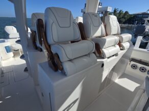 View full size image of 2024 SeaVee 420Z
