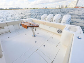 View full size image of 2022 SeaVee 450Z