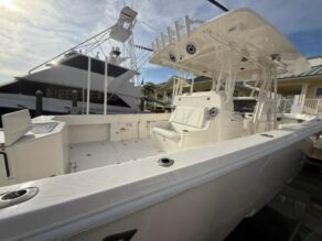 View full size image of 2024 SeaVee 390Z