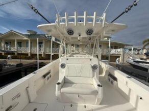 View full size image of 2024 SeaVee 390Z