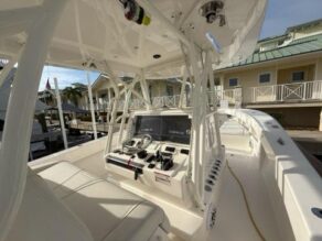 View full size image of 2024 SeaVee 390Z