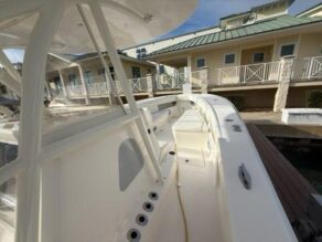 View full size image of 2024 SeaVee 390Z